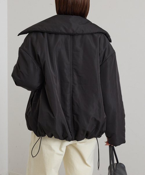 U by SPICK&SPAN（ユーバイスピックアンドスパン）の「撥水フロントジップパファージャケット（その他アウター・レディース・ベージュ/ブラック・FREE）」の9枚目の写真