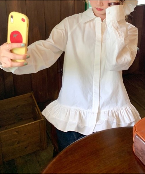 MAISON DE THERESE(メゾン ド テレーズ)の「フリルヘム 長袖ホワイトシャツ ブラウス(シャツ/ブラウス・レディース・White・M)」の5枚目の写真