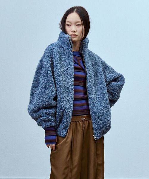 THINGS THAT MATTER(シングス ザット マター)の「【先行予約】IMITATION SHEEP FUR JACKET / イミテーションシープファージャケット(ダウンジャケット/コート・レディース・チャコールグレー/ブルー・FREE)」の3枚目の写真