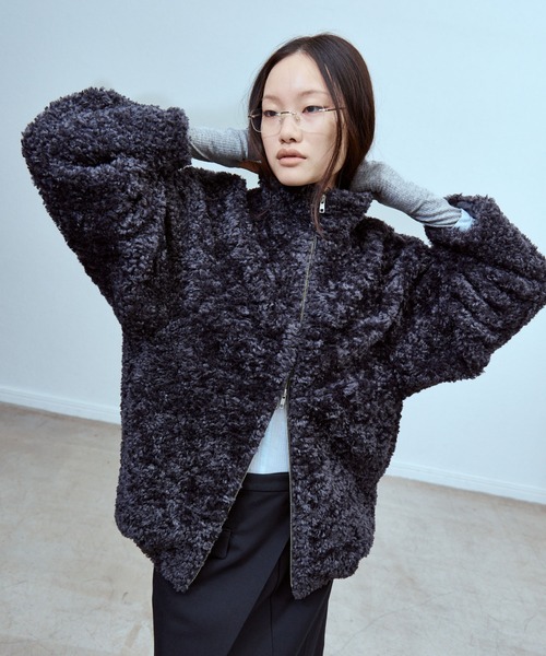 THINGS THAT MATTER(シングス ザット マター)の「【先行予約】IMITATION SHEEP FUR JACKET / イミテーションシープファージャケット(ダウンジャケット/コート・レディース・チャコールグレー/ブルー・FREE)」の12枚目の写真