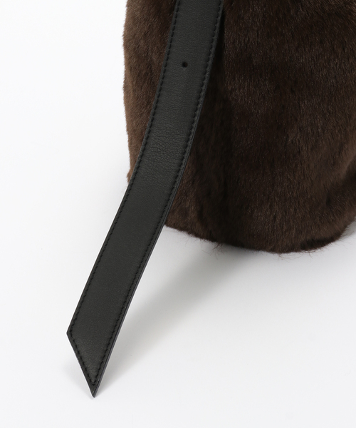 Spick & Span(スピックアンドスパン)の「VIOLAd’ORO / ヴィオラドーロ エコファーショルダー(ショルダーバッグ・レディース・ベージュ/ブラウン・FREE)」の16枚目の写真