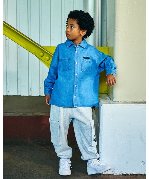 XLARGE KIDS(エクストララージキッズ)の「OG ワークシャツ(シャツ/ブラウス・キッズ・ブラウン/ライトブルー・110cm/90cm/140cm/120cm/130cm/100cm)」の5枚目の写真