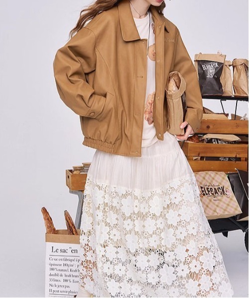 &soiree(アンドソワレ)の「ワンポイントロゴオーバーサイズブルゾン(ブルゾン・レディース・ブラウン/ピンク・MEDIUM/LARGE/X-LARGE)」の4枚目の写真