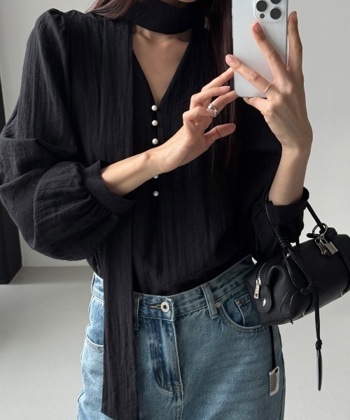 LOENNE(ロエヌ)の「Tie Neck Blouse / タイネックブラウス(シャツ/ブラウス・レディース・Cream/ブラック・FREE)」の10枚目の写真