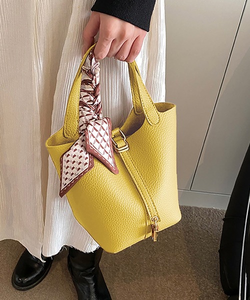 Doux Belle（ドゥーベル）の「ミニポーチ付き×2WAYハンドバッグ（ショルダーバッグ・レディース・ピンク/グレイッシュブルー/イエロー/ライトブラウン/オフホワイト/ブラウン/ブラック・FREE）」の17枚目の写真