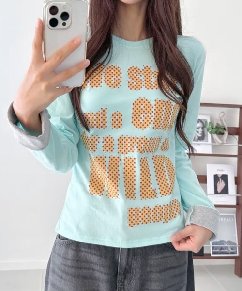 Emilie(エミリー)の「ポップレタリングプリント ロールアップ長袖Tシャツ(Tシャツ/カットソー・レディース・ミント/ブラック/パープル/イエロー/アイボリー・FREE)」の1枚目の写真