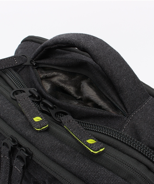 incase(インケース)の「CL90004 EO Travel Backpack(バックパック/リュック・メンズ・ブラック・ONE SIZE)」の15枚目の写真