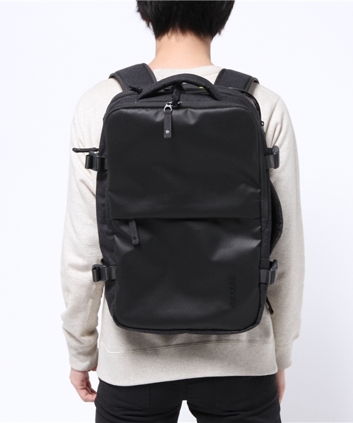 incase(インケース)の「CL90004 EO Travel Backpack(バックパック/リュック・メンズ・ブラック・ONE SIZE)」の11枚目の写真
