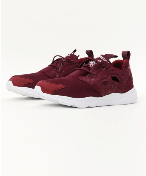 Reebok(リーボック)の「FURYLITE SP(スニーカー・メンズ・ネイビー/バーガンディー/ブラック・25.5cm/28.0cm/27.5cm/29.5cm/30.0cm/28.5cm/27.0cm/26.5cm/29.0cm/25.0cm/26.0cm)」の1枚目の写真