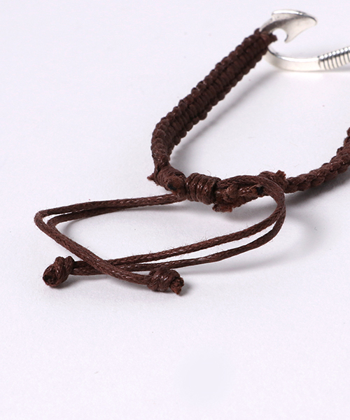 Kahiko(カヒコ)の「【Kahiko】ブレイドフックブレスレット(ブレスレット・メンズ・ブラック/ブラウン/ネイビー・FREE)」の6枚目の写真