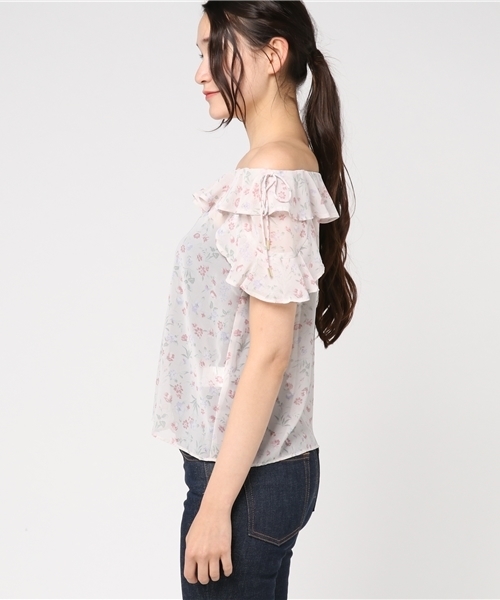 JILL by JILL STUART(ジルバイジルスチュアート)の「FLORAL SHEER BL(シャツ/ブラウス・レディース・ブラック/ベージュ・FREE)」の3枚目の写真