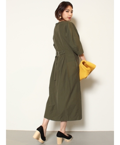 LAGUNAMOON（ラグナムーン）の「フォルムタフタワンピース（ワンピース・レディース・ブラック/ベージュ/カーキ・SMALL/MEDIUM）」の6枚目の写真