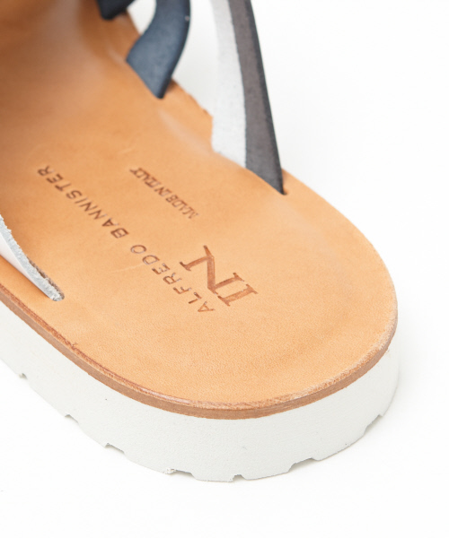 alfredoBANNISTER（アルフレッドバニスター）の「マルチクロスレザーサンダル（サンダル・メンズ・ブラック/ブラウン/ネイビー・39/40/41/42/43）」の13枚目の写真