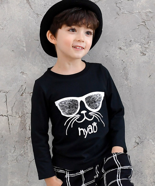 Bee des Bee（ビーデスビー）の「【コットン100％】長袖プリントTシャツ（Tシャツ/カットソー・キッズ・ブラック系その他/ブラック/ブラック系その他2/グレー系その他/カーキ/ホワイト系その他/グレー/ブラック系その他3/ホワイト/ホワイト系その他2/ブラック系その他4/モカ/ネイビー/ライトイエロー/ピンク/ダークグリーン/ミント/サックスブルー/ベージュ/グレイッシュベージュ/ブルー系その他/グレー系その他2/ラベンダー/ブラウン/ライトブラウン/ピンク系その他/グリーン系その他/アイボリー/ブラック系その他5/ホワイト系その他3/ライトブルー/ピンク系その他2/チャコールグレー/ピンク系1/ライトパープル/ブラック系その他6/ホワイト系その他4/チャコール/ブラック系その他7/ホワイト系その他5・150cm/100cm/120cm/140cm/110cm/130cm）」の10枚目の写真