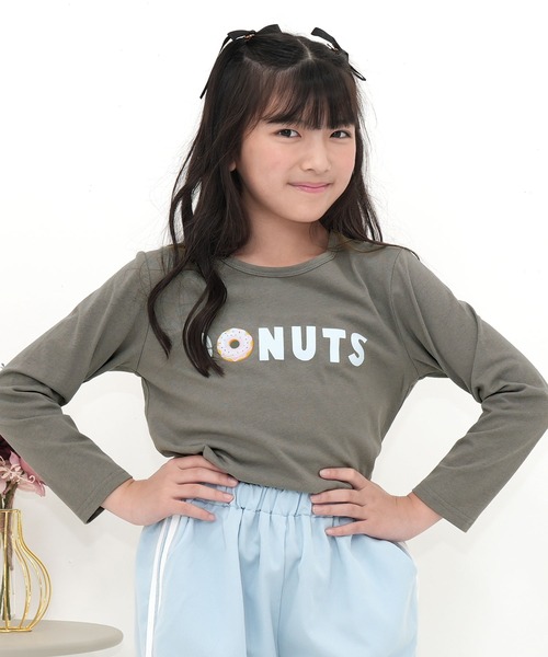 Bee des Bee（ビーデスビー）の「【コットン100％】長袖プリントTシャツ（Tシャツ/カットソー・キッズ・ブラック系その他/ブラック/ブラック系その他2/グレー系その他/カーキ/ホワイト系その他/グレー/ブラック系その他3/ホワイト/ホワイト系その他2/ブラック系その他4/モカ/ネイビー/ライトイエロー/ピンク/ダークグリーン/ミント/サックスブルー/ベージュ/グレイッシュベージュ/ブルー系その他/グレー系その他2/ラベンダー/ブラウン/ライトブラウン/ピンク系その他/グリーン系その他/アイボリー/ブラック系その他5/ホワイト系その他3/ライトブルー/ピンク系その他2/チャコールグレー/ピンク系1/ライトパープル/ブラック系その他6/ホワイト系その他4/チャコール/ブラック系その他7/ホワイト系その他5・150cm/100cm/120cm/140cm/110cm/130cm）」の17枚目の写真