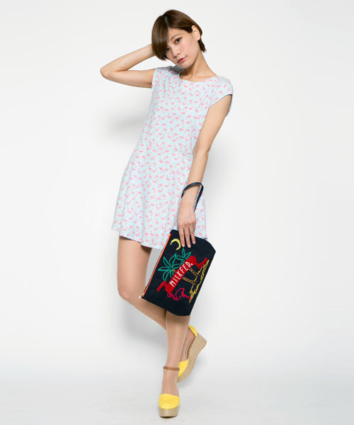 MILKFED.（ミルクフェド）の「MFD.×Laugoa "TROPICAL CLUTCH"　（クラッチバッグ/ヤシの木/トロピカル）（クラッチバッグ・レディース・ホワイト/ネイビー・ONESIZE）」の3枚目の写真