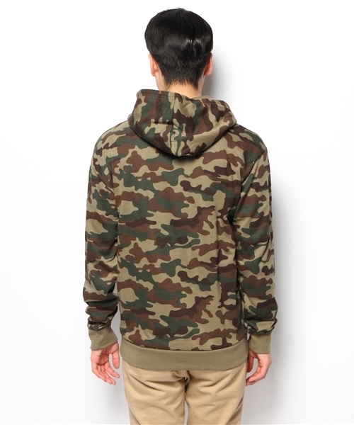 WEGO（ウィゴー）の「WEGO/カモフラワッペンBOXパーカー（パーカー・メンズ・カーキ・MEDIUM/LARGE）」の5枚目の写真