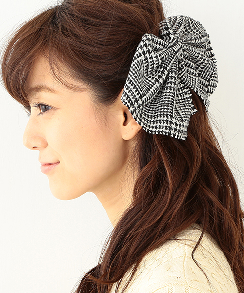 Ray BEAMS（レイビームス）の「Ctrl freak / チェック リボン バレッタ（バレッタ/ヘアクリップ・レディース・ブラック/ブルー/ネイビー・ONE SIZE）」の2枚目の写真