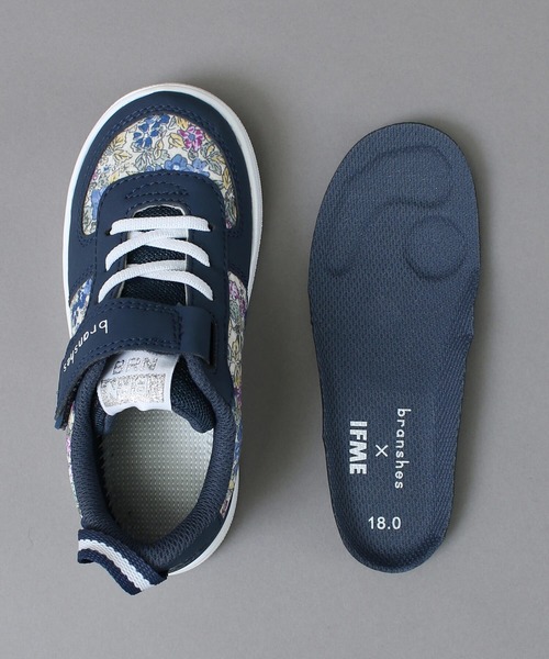 BRANSHES(ブランシェス)の「「IFME Light/イフミーライト」コラボ花柄スニーカー(スニーカー・キッズ・オフホワイト/ネイビー/ピンク/ラベンダー・13cm/13.5cm/14cm/15cm/16cm/17cm/18cm/19cm)」の7枚目の写真