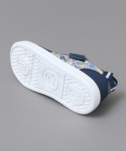 BRANSHES(ブランシェス)の「「IFME Light/イフミーライト」コラボ花柄スニーカー(スニーカー・キッズ・オフホワイト/ネイビー/ピンク/ラベンダー・13cm/13.5cm/14cm/15cm/16cm/17cm/18cm/19cm)」の10枚目の写真