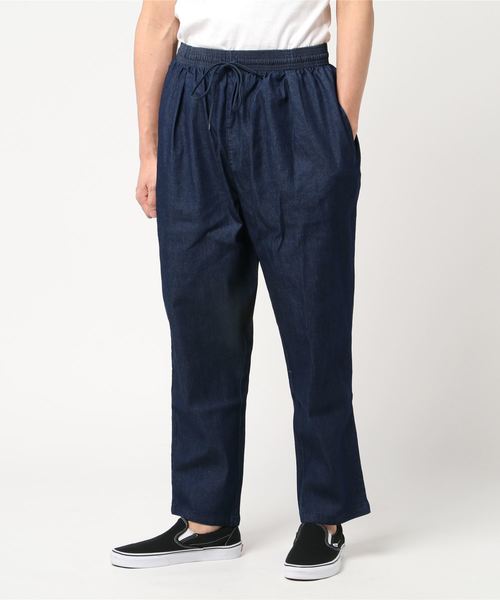 THISIS（ディスイズ）の「シェフデニムパンツ（デニムパンツ・メンズ・ライトインディゴブルー/ワンウォッシュ・MEDIUM/LARGE/X-LARGE/SMALL）」の2枚目の写真