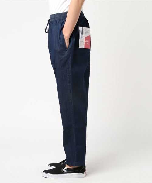 THISIS（ディスイズ）の「シェフデニムパンツ（デニムパンツ・メンズ・ライトインディゴブルー/ワンウォッシュ・MEDIUM/LARGE/X-LARGE/SMALL）」の3枚目の写真