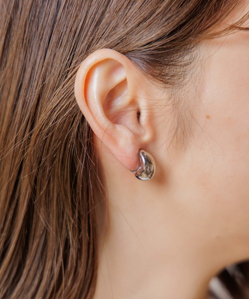 flower(フラワー)の「タイニーフープイヤリング(イヤリング・レディース・シルバー/ゴールド・FREE)」の13枚目の写真