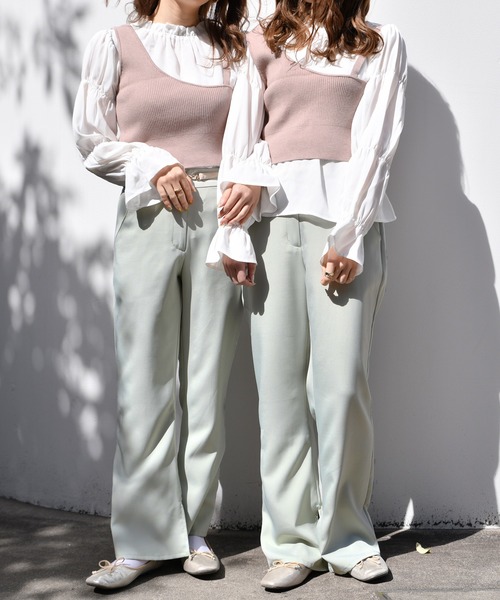 PairPair(ペアペア)の「ワンショルニットビスチェ×フリルブラウスセット(シャツ/ブラウス・レディース・モカ/ブラック・FREE)」の3枚目の写真