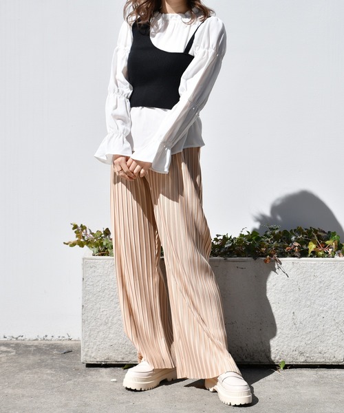 PairPair(ペアペア)の「ワンショルニットビスチェ×フリルブラウスセット(シャツ/ブラウス・レディース・モカ/ブラック・FREE)」の16枚目の写真