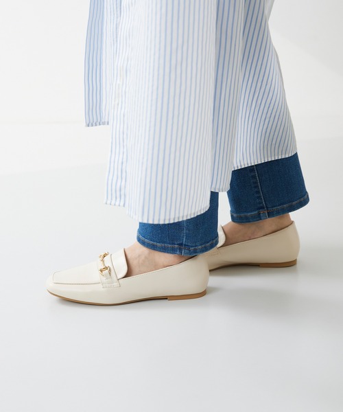 menue(メヌエ)の「スクエアトゥカジュアルローファー(ローファー・レディース・アイボリー/ブラック/ブラック系その他/ベージュ/グレイッシュベージュ/ベージュ系その他/ダークブラウン/ワインレッド/レオパード/パイソン/ブラウン/ベージュ系その他2/ブラック系その他2/ブラウン系その他/ブラック系その他3/キャメル・34/35/36/37/38/39/40/41)」の22枚目の写真