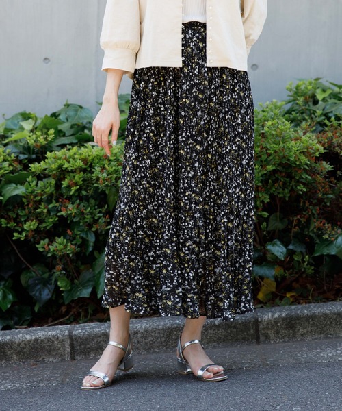 flower（フラワー）の「スウィングボタニカルスカート（スカート・レディース・ブラック/イエロー・FREE）」の4枚目の写真