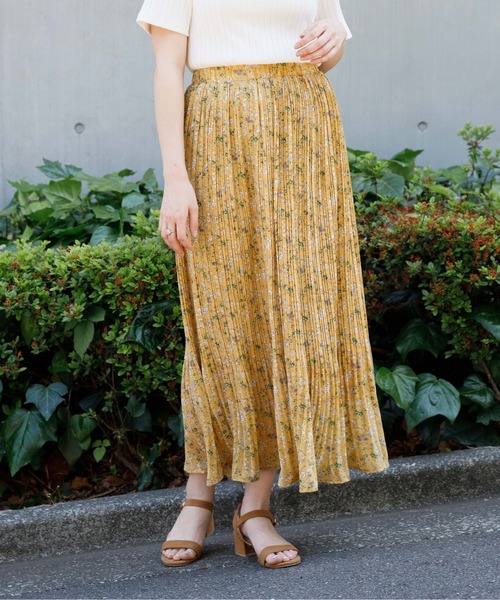 flower（フラワー）の「スウィングボタニカルスカート（スカート・レディース・ブラック/イエロー・FREE）」の11枚目の写真
