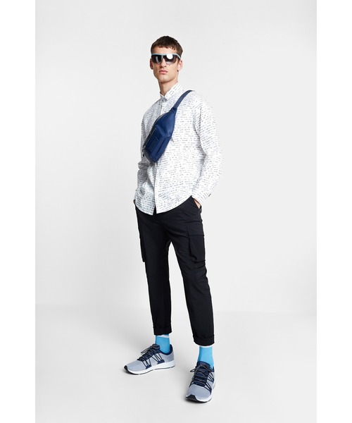 Desigual(デシグアル)の「シャツ長袖 JON(シャツ/ブラウス・メンズ・ホワイト・M/S/2L/L/3L)」の3枚目の写真