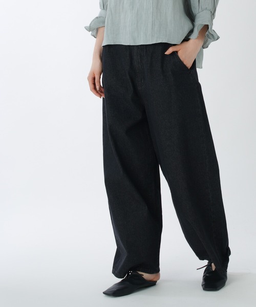 Kelen（ケレン）の「「KELEN / ケレン」ワイドシルエットブラックデニムパンツ"Olue"（デニムパンツ・レディース・ブラック・S/M/XS）」の5枚目の写真