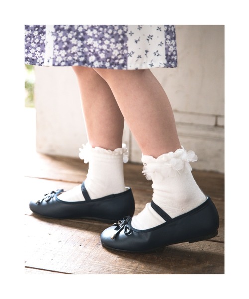 BeBe（ベベ）の「BeBe/リボンハートチャームバレエシューズ（16～20cm）（バレエシューズ・キッズ・ピンク/ネイビー・16/20/17/19/18）」の2枚目の写真