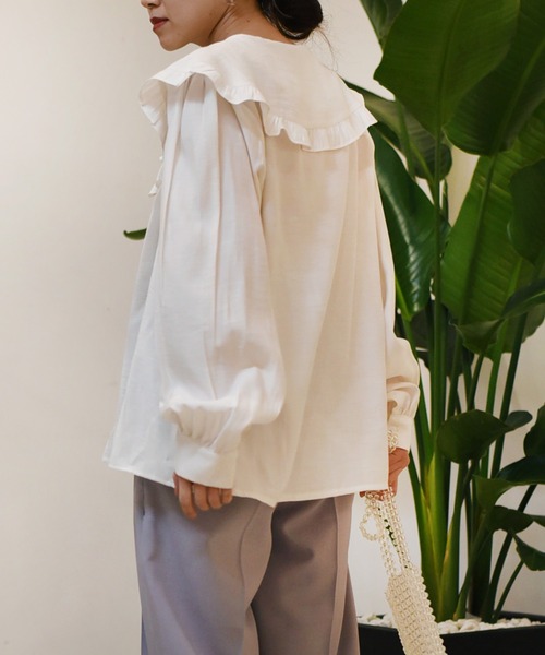 Eimee Law（エイミーロウ）の「フリルビックカラーBL（シャツ/ブラウス・レディース・オフホワイト/ブラック・38）」の5枚目の写真