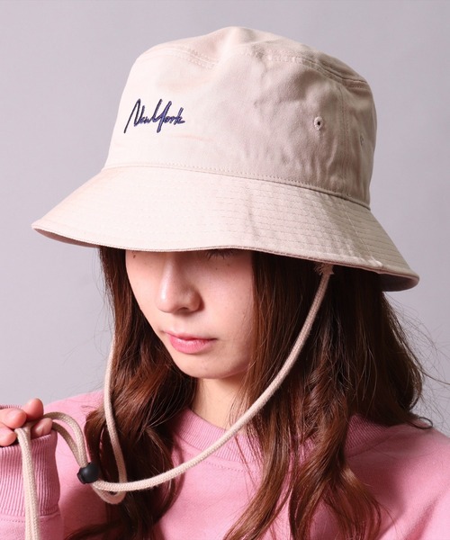BAYBLO（ベイブロ）の「(CR)【ユニセックス】NEWYORK 刺繍 バケットハット（ハット・レディース・ブラック/ベージュ/レッド/マスタード/ホワイト・FREE）」の3枚目の写真