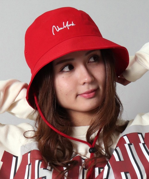 BAYBLO（ベイブロ）の「(CR)【ユニセックス】NEWYORK 刺繍 バケットハット（ハット・レディース・ブラック/ベージュ/レッド/マスタード/ホワイト・FREE）」の5枚目の写真