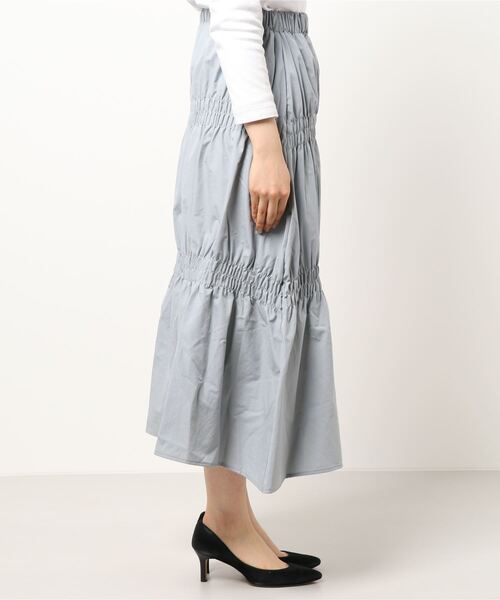 flower(フラワー)の「フューリーギャザースカート(スカート・レディース・ブルー/アイボリー・FREE)」の4枚目の写真