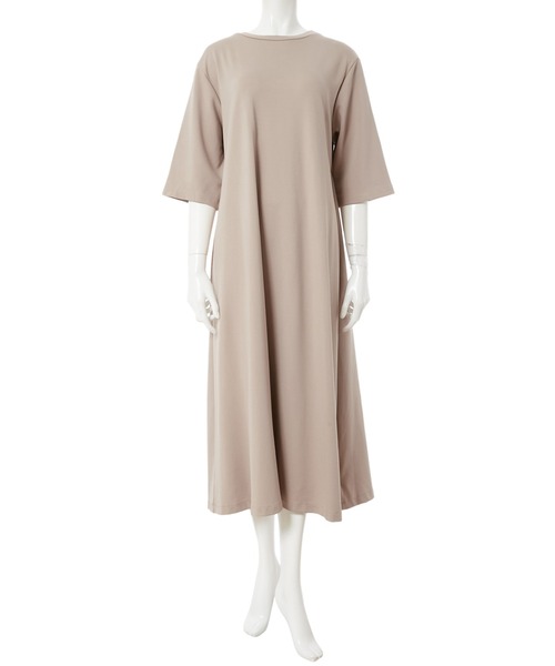fifth（フィフス）の「バックデザインハーフスリーブワンピース（ワンピース・レディース・ベージュ/ダークグレー・MEDIUM）」の9枚目の写真