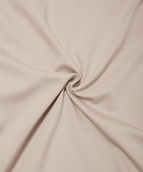 fifth（フィフス）の「バックデザインハーフスリーブワンピース（ワンピース・レディース・ベージュ/ダークグレー・MEDIUM）」の4枚目の写真