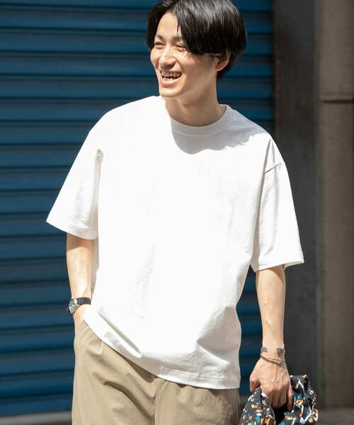 ITEMS URBANRESEARCH(アイテムズ アーバンリサーチ)の「ビッグシルエットTシャツ(Tシャツ/カットソー・メンズ・ベージュ/ホワイト/ブルー/ブラック/ゴールド/パープル・SMALL/LARGE/MEDIUM)」の12枚目の写真