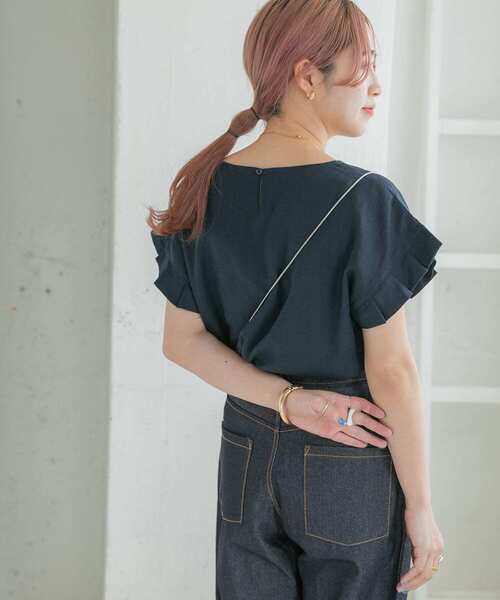 ITEMS URBANRESEARCH（アイテムズ アーバンリサーチ）の「オリガミタックリネンTシャツ（Tシャツ/カットソー・レディース・ブラック/グレー/グレー系その他/ネイビー/ブラウン・FREE）」の8枚目の写真