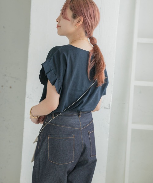 ITEMS URBANRESEARCH（アイテムズ アーバンリサーチ）の「オリガミタックリネンTシャツ（Tシャツ/カットソー・レディース・ブラック/グレー/グレー系その他/ネイビー/ブラウン・FREE）」の9枚目の写真