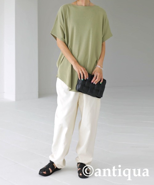 antiqua(アンティカ)の「華奢見せ確実。ボートネックドルマンT(Tシャツ/カットソー・レディース・ブラック/ベージュ/オフホワイト/カーキ/パープル系その他・FREE)」の6枚目の写真