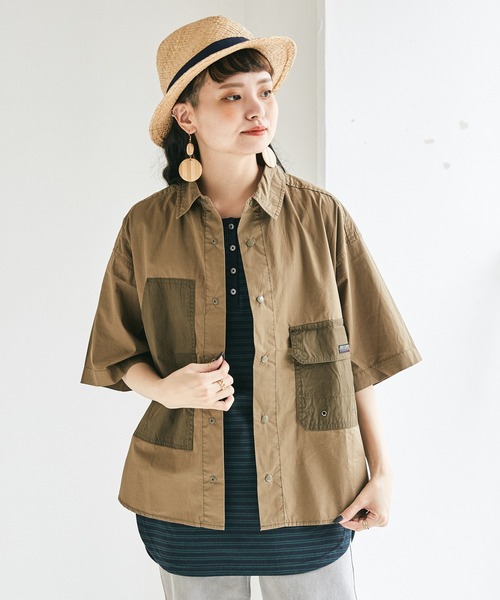 CUBE SUGAR（キューブシュガー）の「タイプライター 半袖 アウトドアシャツ（シャツ/ブラウス・レディース・マルチ/カーキ/ネイビー/ベージュ・M）」の2枚目の写真