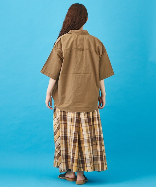 CUBE SUGAR（キューブシュガー）の「タイプライター 半袖 アウトドアシャツ（シャツ/ブラウス・レディース・マルチ/カーキ/ネイビー/ベージュ・M）」の10枚目の写真