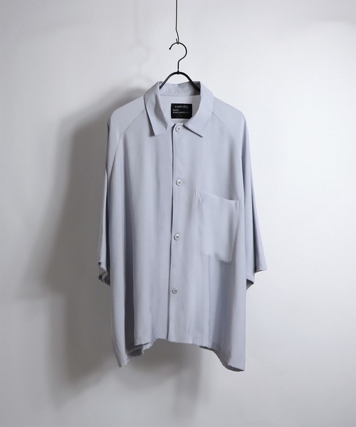 Confirm(コンファーム)の「Confirm / コンファーム 5分袖ラグランビッグシャツ(シャツ/ブラウス・メンズ・ホワイト/ブラック/サックスブルー/グレー・M/L)」の3枚目の写真