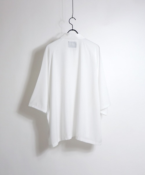 Confirm(コンファーム)の「Confirm / コンファーム 5分袖ラグランビッグシャツ(シャツ/ブラウス・メンズ・ホワイト/ブラック/サックスブルー/グレー・M/L)」の11枚目の写真