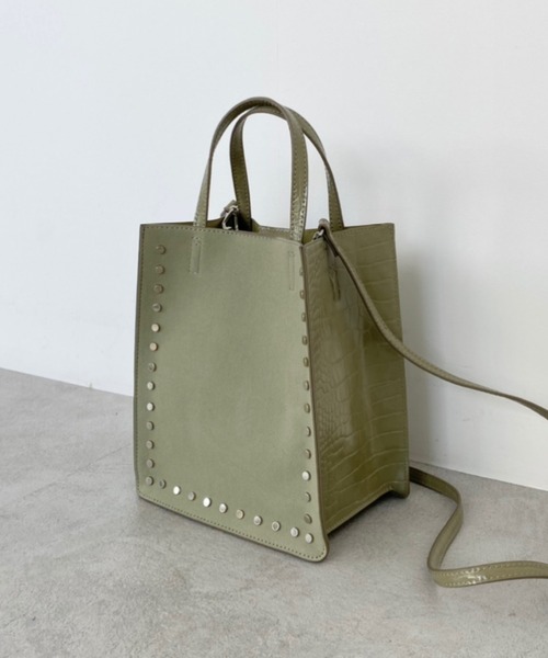 FREE'S MART（フリーズマート）の「型押しスタッズバッグ（ショルダーバッグ・レディース・ブラウン/オレンジ/ライトグリーン・ﾌﾘ-）」の2枚目の写真